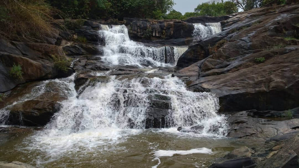 Talasi Abbi Falls